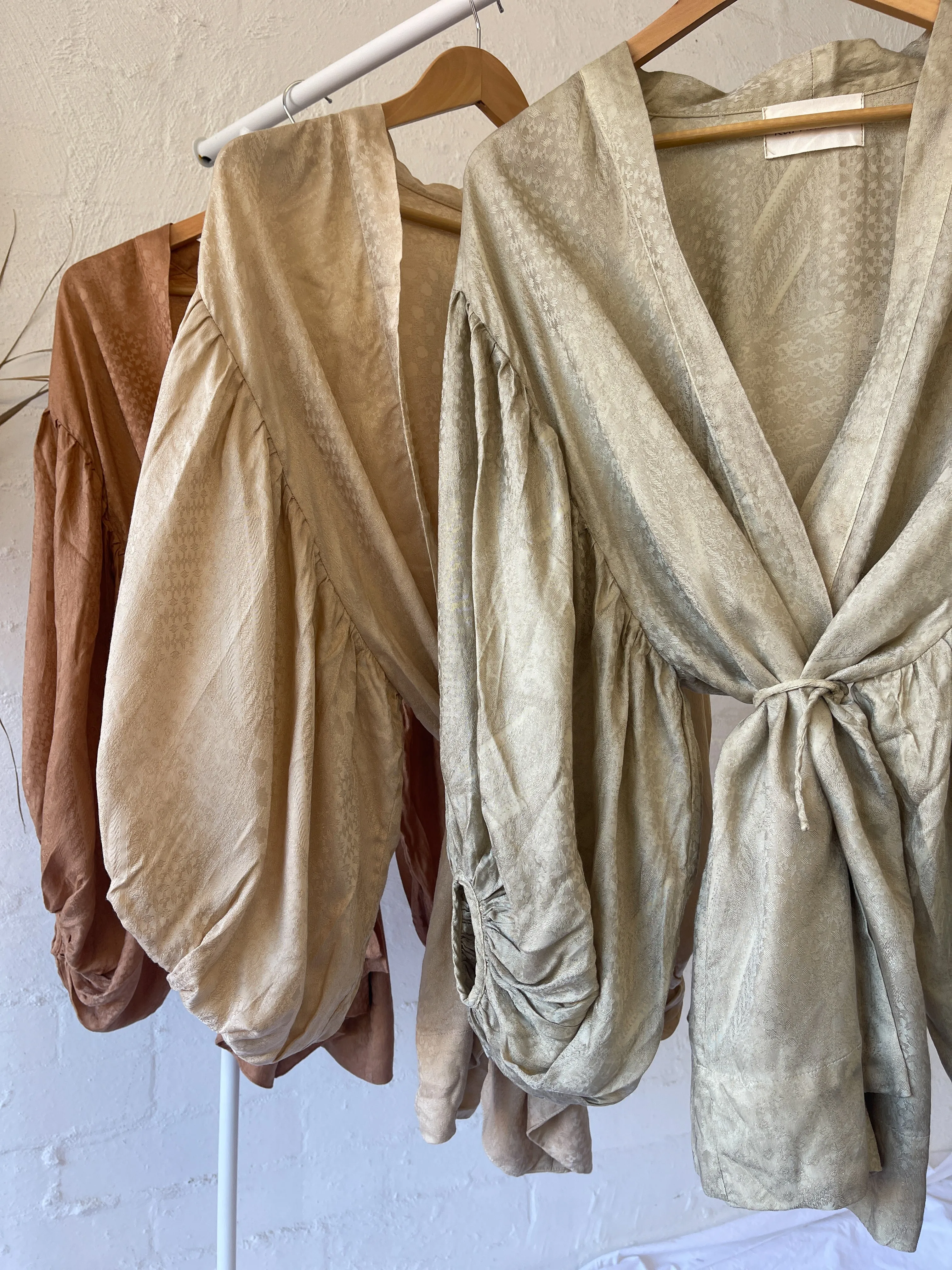 Circe kimono : sage