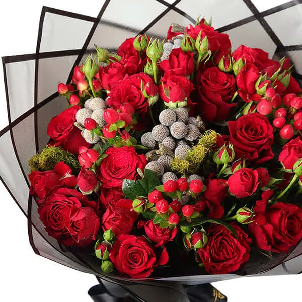 Exquisite Red Roses Bouquet