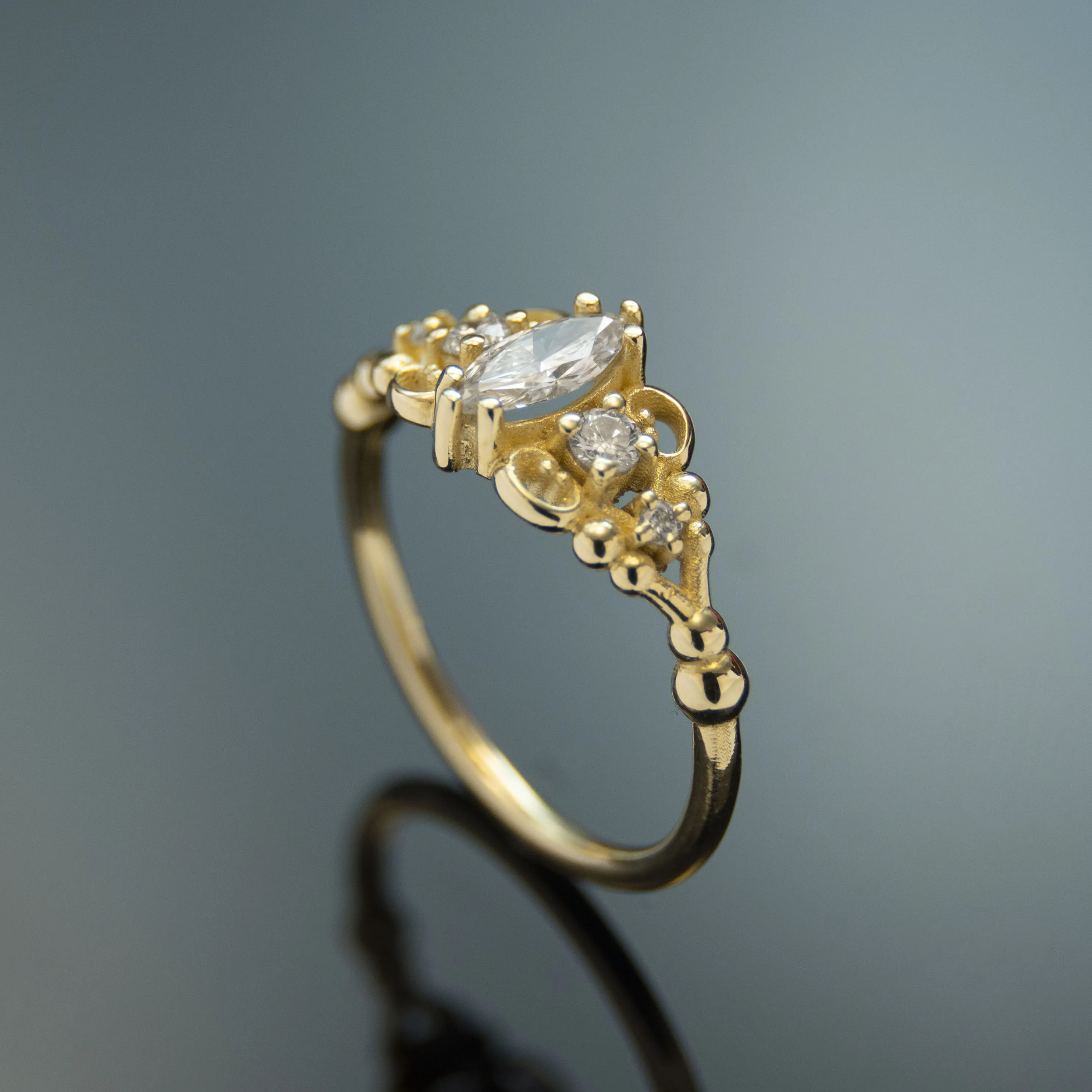 RG1912 Marquise Diamond Gold Ring with Exquisite Details