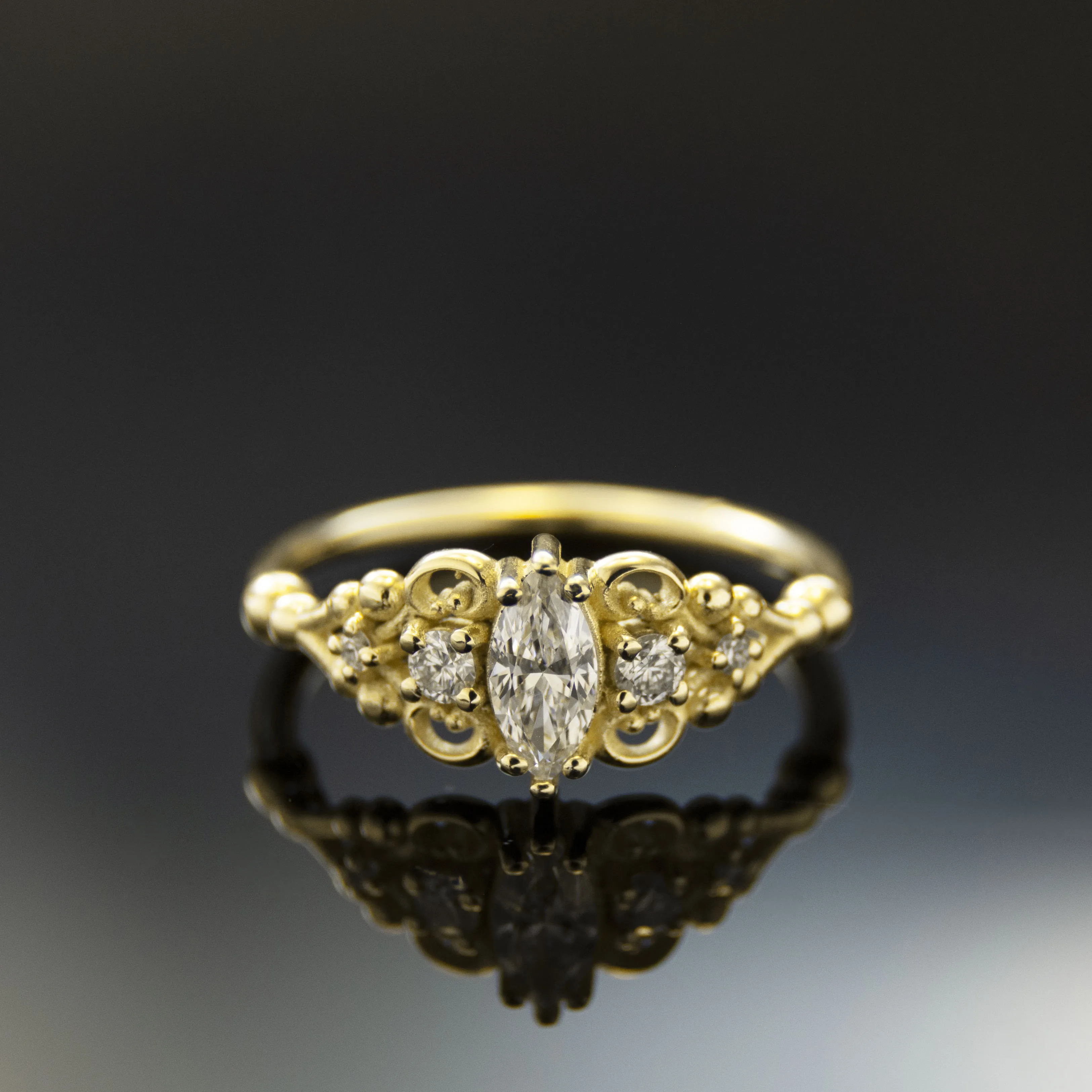 RG1912 Marquise Diamond Gold Ring with Exquisite Details