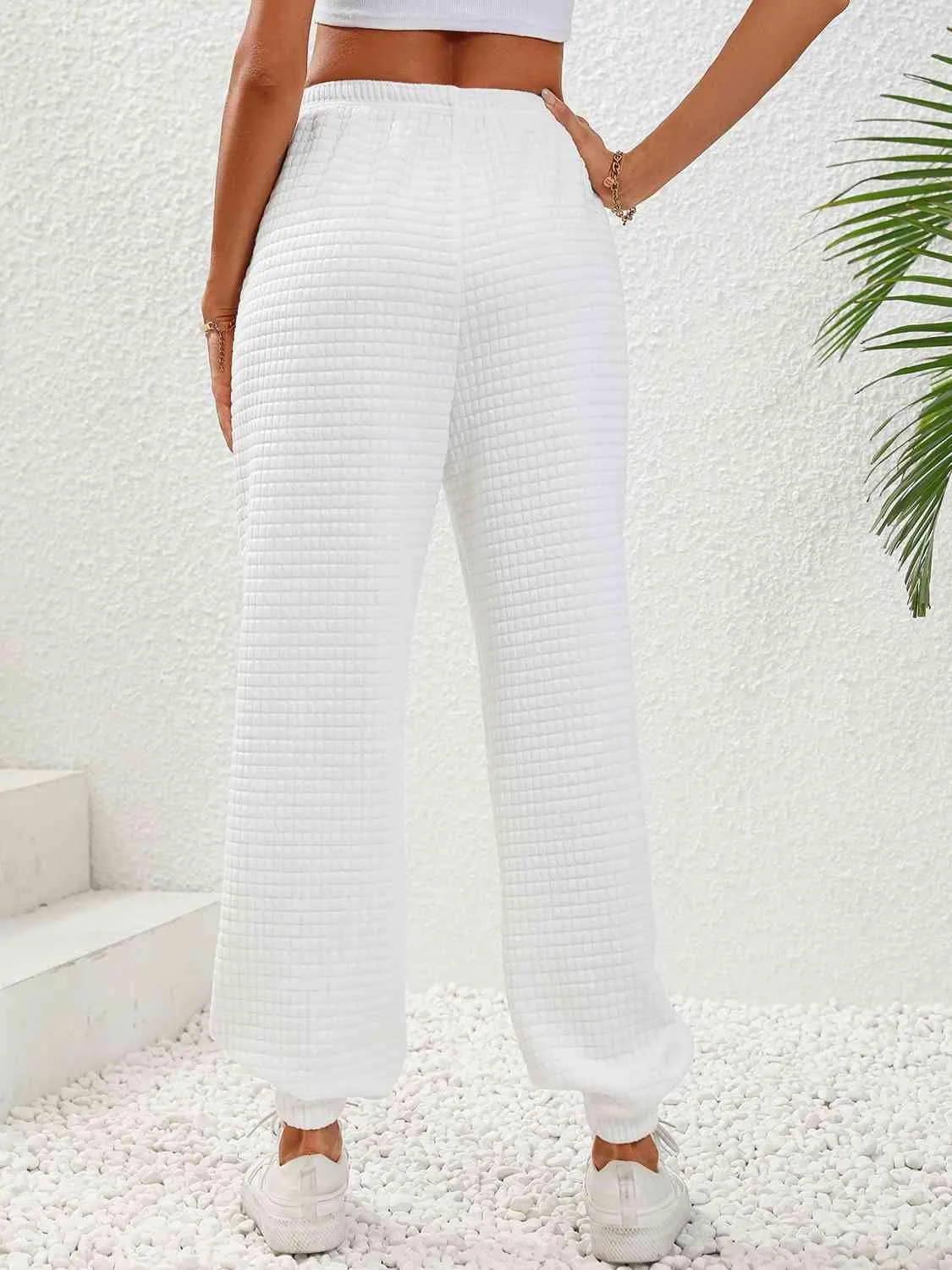 Women's White Pull-On Textured Joggers